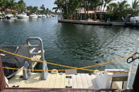 Copropriété à vendre à North Miami, Floride: 1 chambre, 65.96 m2 № 2029709 - photo 23