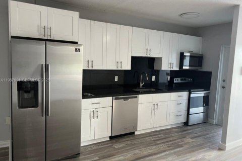 Copropriété à vendre à North Miami, Floride: 1 chambre, 65.96 m2 № 2029709 - photo 12