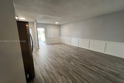 Copropriété à vendre à North Miami, Floride: 1 chambre, 65.96 m2 № 2029709 - photo 10