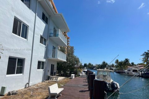 Copropriété à vendre à North Miami, Floride: 1 chambre, 65.96 m2 № 2029709 - photo 2