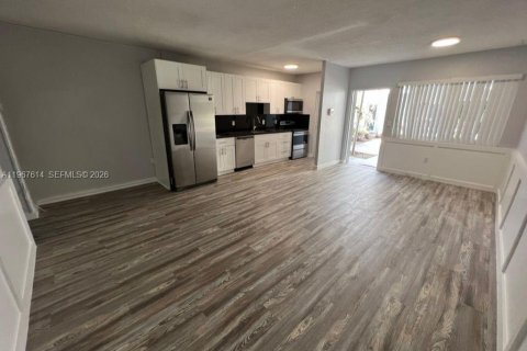 Copropriété à vendre à North Miami, Floride: 1 chambre, 65.96 m2 № 2029709 - photo 5