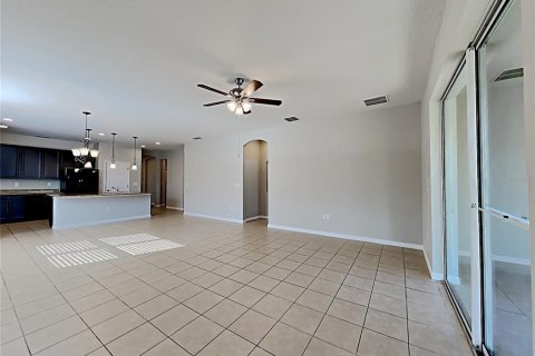 Casa en venta en Mount Dora, Florida, 4 dormitorios, 186.83 m2 № 2107849 - foto 5