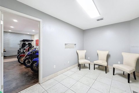 Commercial property in Port Richey, Florida № 1780438 - photo 18