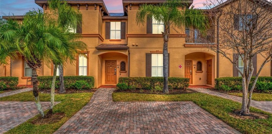 Touwnhouse à Davenport, Floride 4 chambres, 132.39 m2 № 2103284