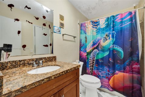 Townhouse in Miami, Florida 3 bedrooms, 102.66 sq.m. № 1920580 - photo 17