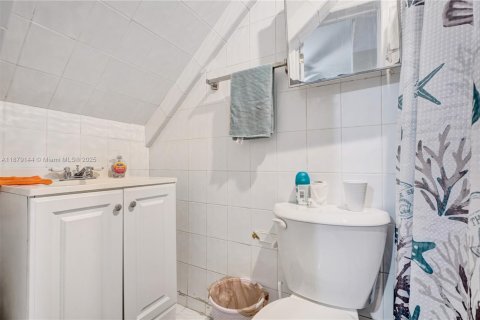 Townhouse in Miami, Florida 3 bedrooms, 102.66 sq.m. № 1920580 - photo 6