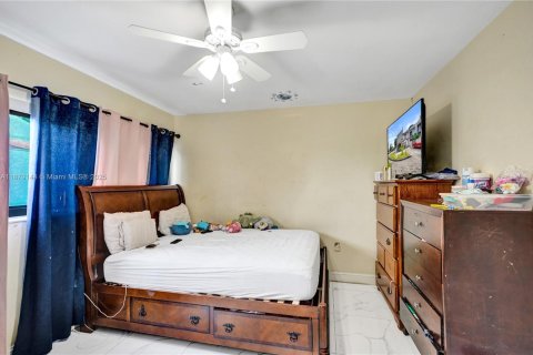 Townhouse in Miami, Florida 3 bedrooms, 102.66 sq.m. № 1920580 - photo 19