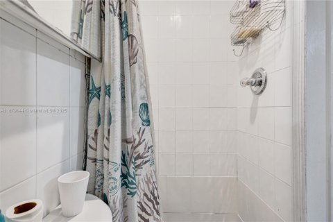 Townhouse in Miami, Florida 3 bedrooms, 102.66 sq.m. № 1920580 - photo 8