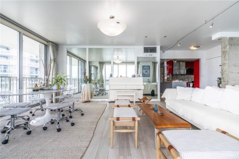 Снять в аренду кондоминиум в Майами-Бич, Флорида 2 спальни, 104.05м2, № 2067456 - фото 9