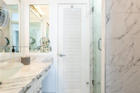 Снять в аренду кондоминиум в Майами-Бич, Флорида 2 спальни, 104.05м2, № 2067456 - фото 19