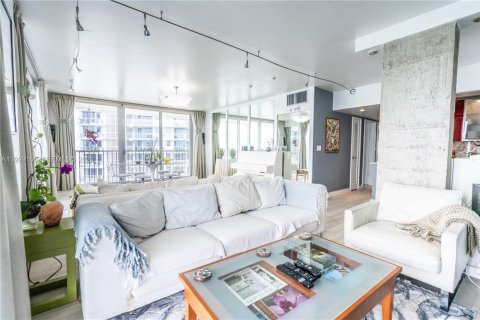 Снять в аренду кондоминиум в Майами-Бич, Флорида 2 спальни, 104.05м2, № 2067456 - фото 5