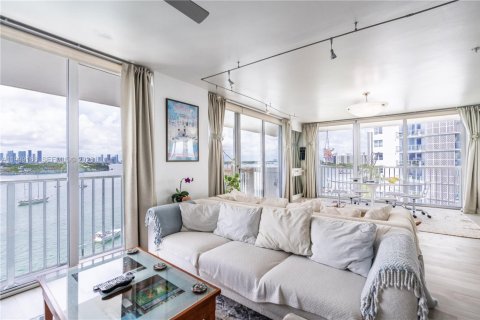 Снять в аренду кондоминиум в Майами-Бич, Флорида 2 спальни, 104.05м2, № 2067456 - фото 4