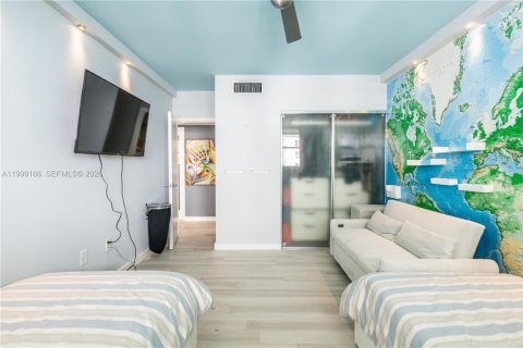 Снять в аренду кондоминиум в Майами-Бич, Флорида 2 спальни, 104.05м2, № 2067456 - фото 21