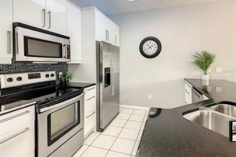 Купить таунхаус в Киссимми, Флорида 7 комнат, 151.99м2, № 2132423 - фото 16