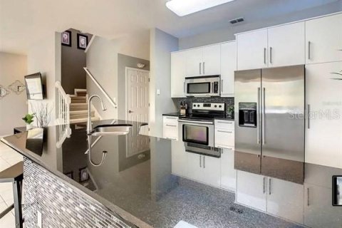 Купить таунхаус в Киссимми, Флорида 7 комнат, 151.99м2, № 2132423 - фото 3