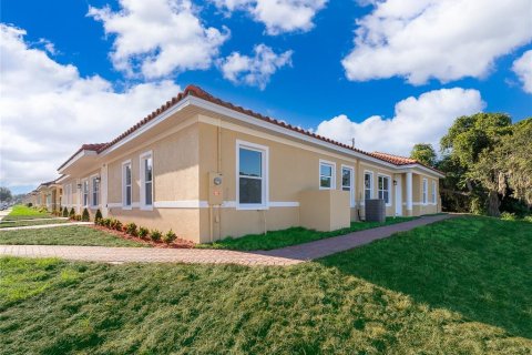 Casa en alquiler en Kissimmee, Florida, 3 dormitorios, 128.3 m2 № 2231839 - foto 3