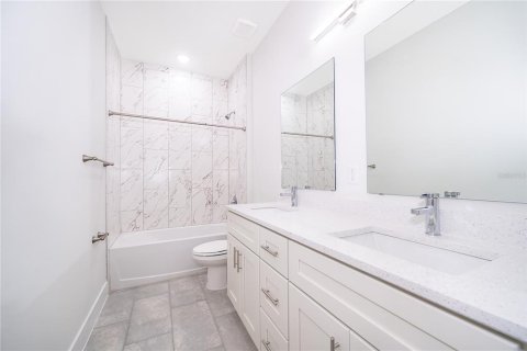 Casa en alquiler en Kissimmee, Florida, 3 dormitorios, 128.3 m2 № 2231839 - foto 15