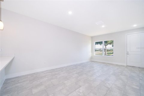 Casa en alquiler en Kissimmee, Florida, 3 dormitorios, 128.3 m2 № 2231839 - foto 13