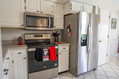 Villa ou maison à louer à Kissimmee, Floride: 4 chambres, 174.1 m2 № 1511821 - photo 6