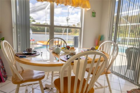 Villa ou maison à louer à Kissimmee, Floride: 4 chambres, 174.1 m2 № 1511821 - photo 8