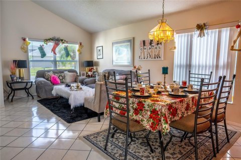 Villa ou maison à louer à Kissimmee, Floride: 4 chambres, 174.1 m2 № 1511821 - photo 4
