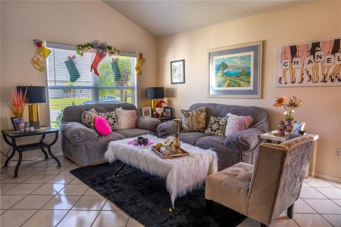 Villa ou maison à louer à Kissimmee, Floride: 4 chambres, 174.1 m2 № 1511821 - photo 3