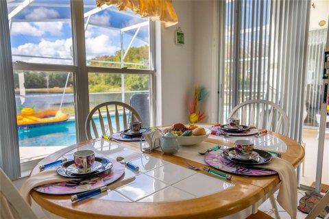 Villa ou maison à louer à Kissimmee, Floride: 4 chambres, 174.1 m2 № 1511821 - photo 10