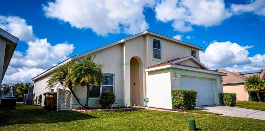 Villa ou maison à Kissimmee, Floride 4 chambres, 174.1 m2 № 1511821