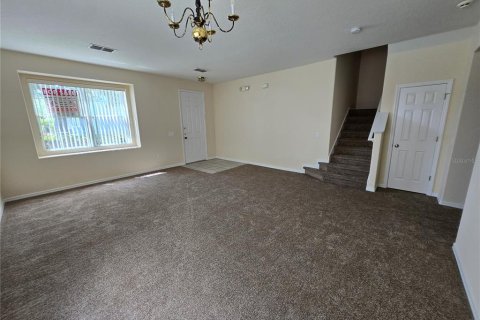 Villa ou maison à vendre à Kissimmee, Floride: 5 chambres, 290.51 m2 № 1870112 - photo 2
