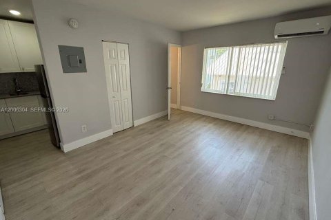 Studio à South Miami, Floride № 2070285