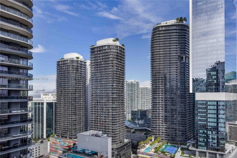 Condominio en alquiler en Miami, Florida, 1 dormitorio, 70.51 m2 № 1950362 - foto 15