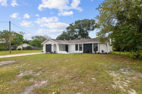 House in Hudson, Florida 3 bedrooms, 139.35 sq.m. № 1722988 - photo 4