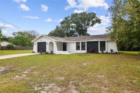 House in Hudson, Florida 3 bedrooms, 139.35 sq.m. № 1722988 - photo 5
