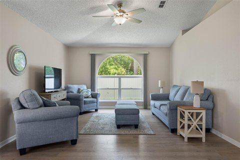 Casa en venta en Palm Coast, Florida, 4 dormitorios, 193.98 m2 № 1848088 - foto 8