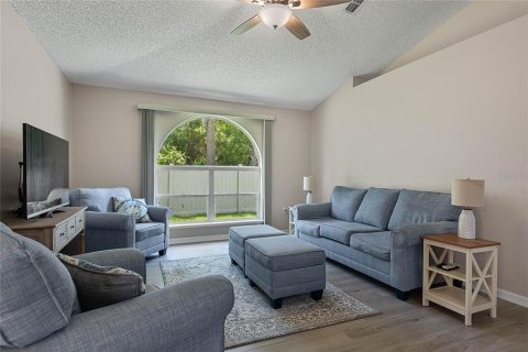 Casa en venta en Palm Coast, Florida, 4 dormitorios, 193.98 m2 № 1848088 - foto 9