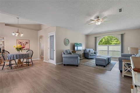 Casa en venta en Palm Coast, Florida, 4 dormitorios, 193.98 m2 № 1848088 - foto 6