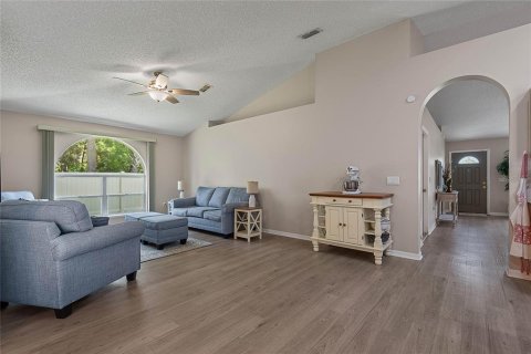 Casa en venta en Palm Coast, Florida, 4 dormitorios, 193.98 m2 № 1848088 - foto 7