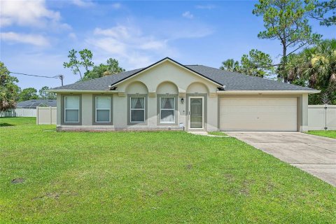 Casa en venta en Palm Coast, Florida, 4 dormitorios, 193.98 m2 № 1848088 - foto 1