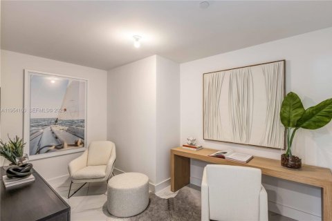 Condominio en alquiler en Miami, Florida, 2 dormitorios, 141.95 m2 № 2010094 - foto 19