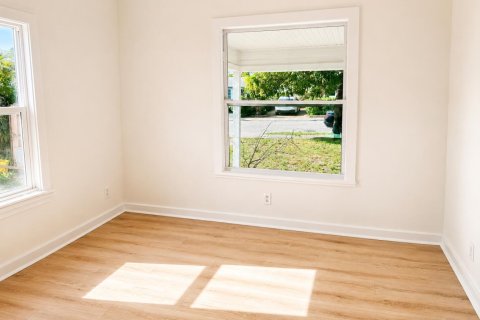 Casa en venta en West Palm Beach, Florida, 2 dormitorios, 79.15 m2 № 2254577 - foto 8