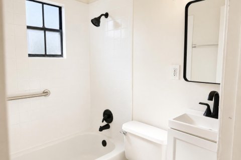 Casa en venta en West Palm Beach, Florida, 2 dormitorios, 79.15 m2 № 2254577 - foto 10