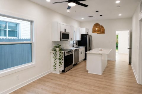 Casa en venta en West Palm Beach, Florida, 2 dormitorios, 79.15 m2 № 2254577 - foto 3