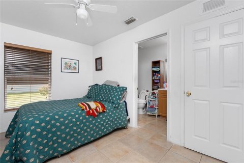 House in Englewood, Florida 3 bedrooms, 79.71 sq.m. № 1879095 - photo 18