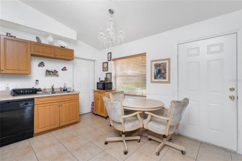 House in Englewood, Florida 3 bedrooms, 79.71 sq.m. № 1879095 - photo 15