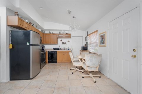 House in Englewood, Florida 3 bedrooms, 79.71 sq.m. № 1879095 - photo 8