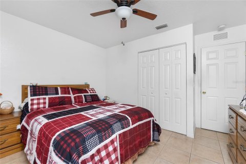 House in Englewood, Florida 3 bedrooms, 79.71 sq.m. № 1879095 - photo 23