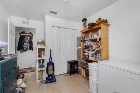 House in Englewood, Florida 3 bedrooms, 79.71 sq.m. № 1879095 - photo 27