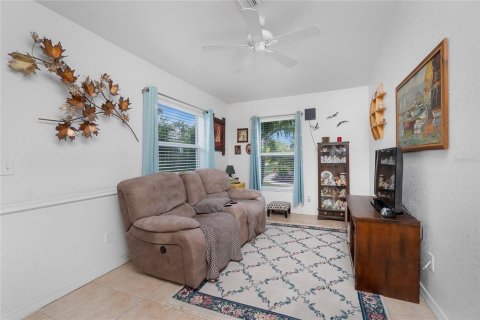 House in Englewood, Florida 3 bedrooms, 79.71 sq.m. № 1879095 - photo 5