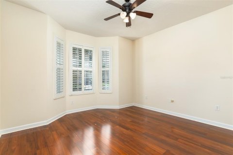 House in Windermere, Florida 4 bedrooms, 251.21 sq.m. № 2393790 - photo 14