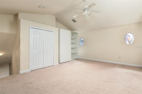 House in Windermere, Florida 4 bedrooms, 251.21 sq.m. № 2393790 - photo 15